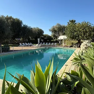 Isola Bed & Breakfast